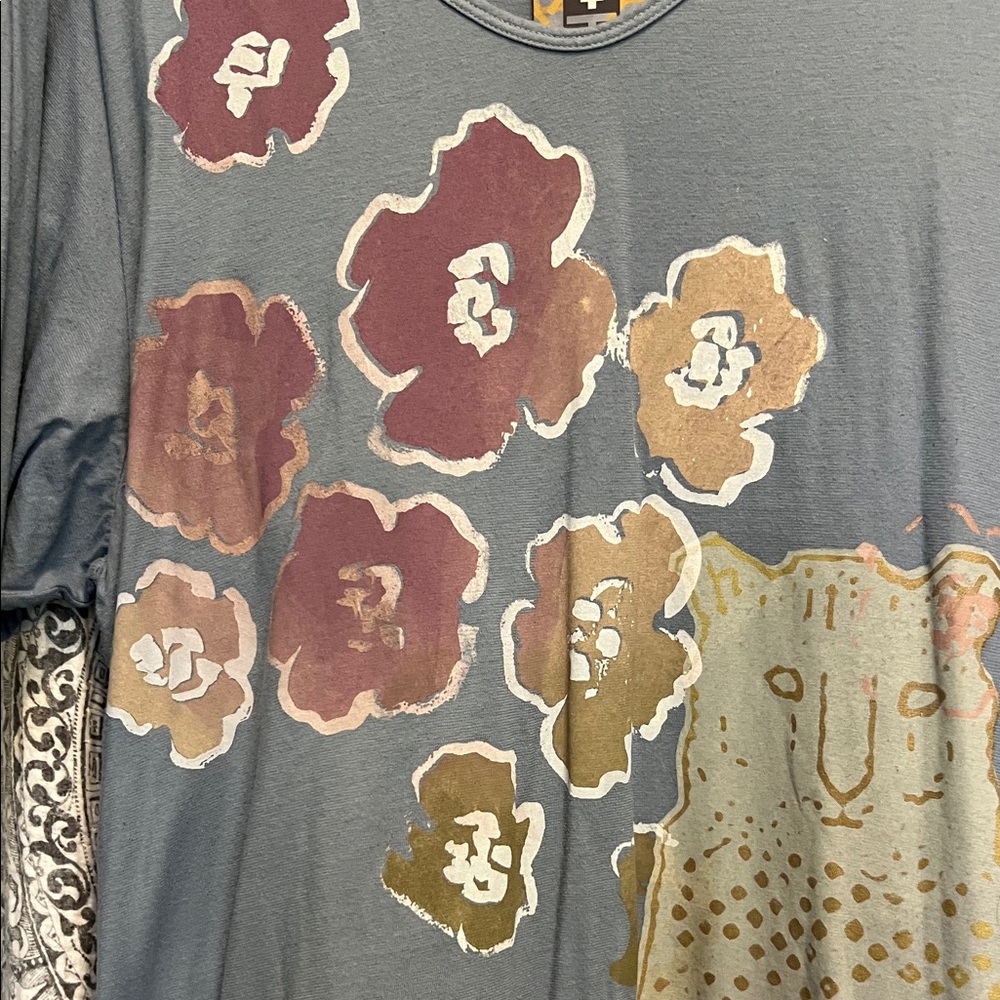 Blue Fish Slate Blue V-Neck Tunic with Floral & Jaguar Graphic - Picture 5 of 12